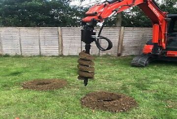 Post hole borer to fit our Kubota 3 ton diggers
Will take 18